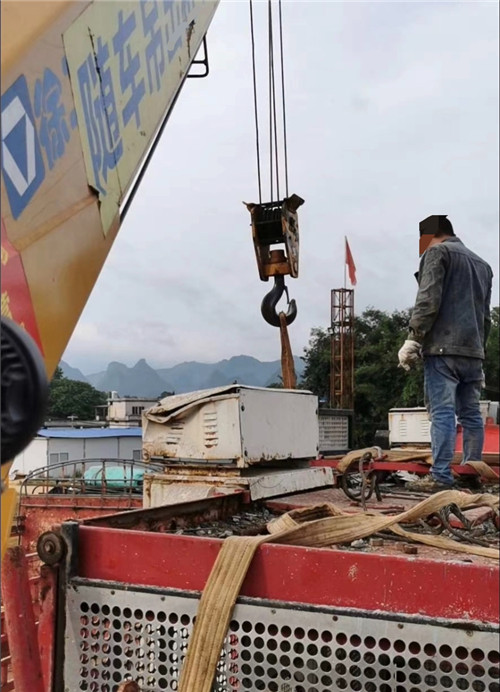 西峡县大件吊装搬运设备常用的施工手势信号解答
