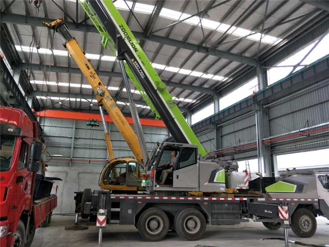 西峡县高空车出租需要注意哪些安全事项？